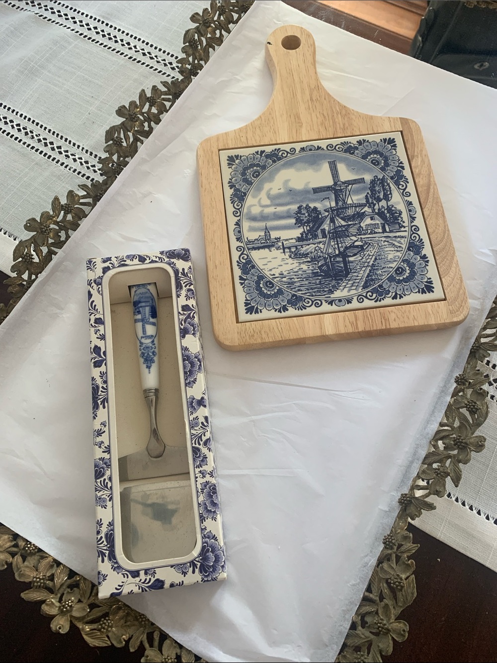 Blue Delft Tile Cheese Board with Blue Ceramic Spreader - Unbranded